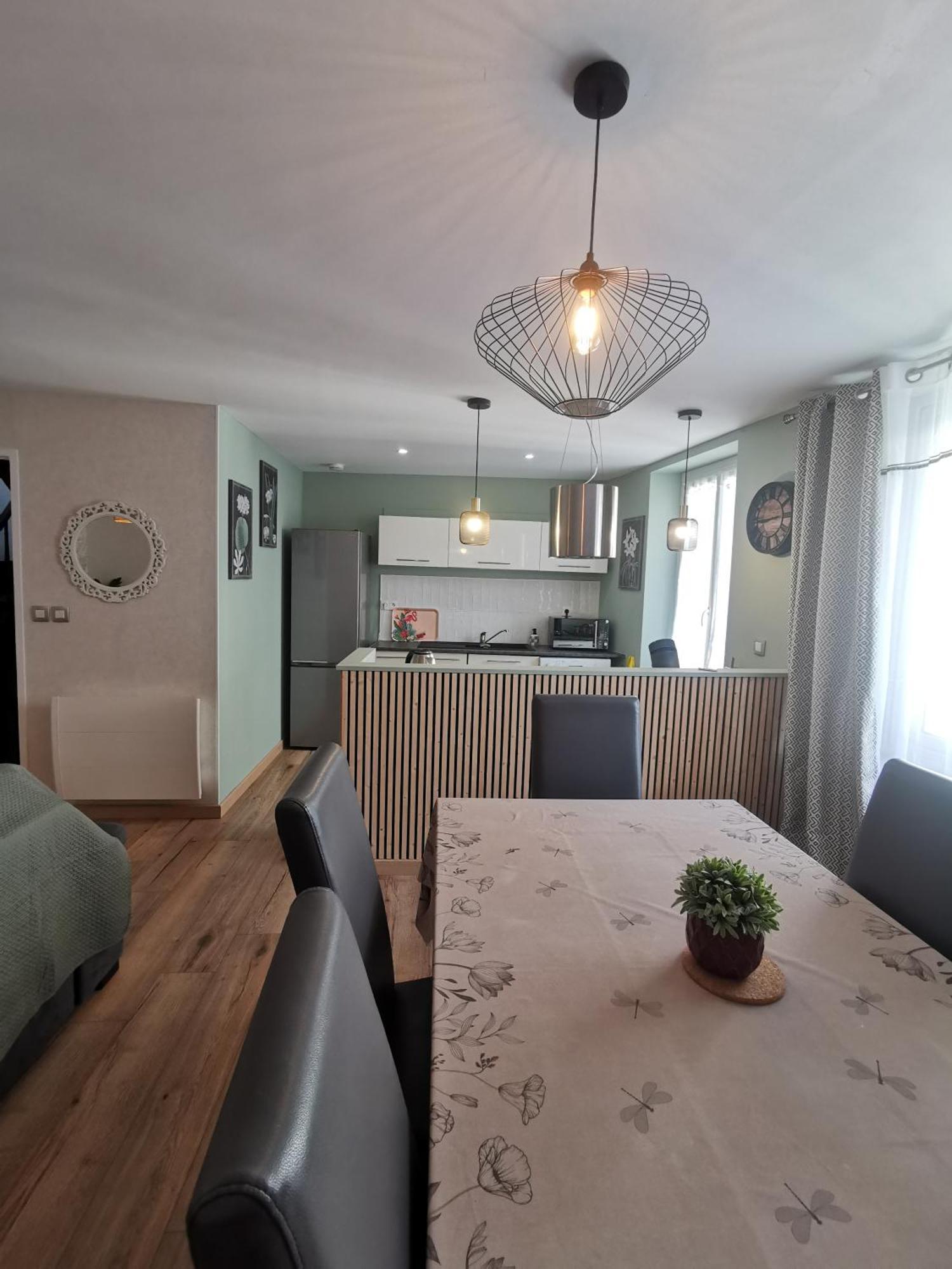 Maisondeville_Le_Cent_Un Angoulême Exteriér fotografie