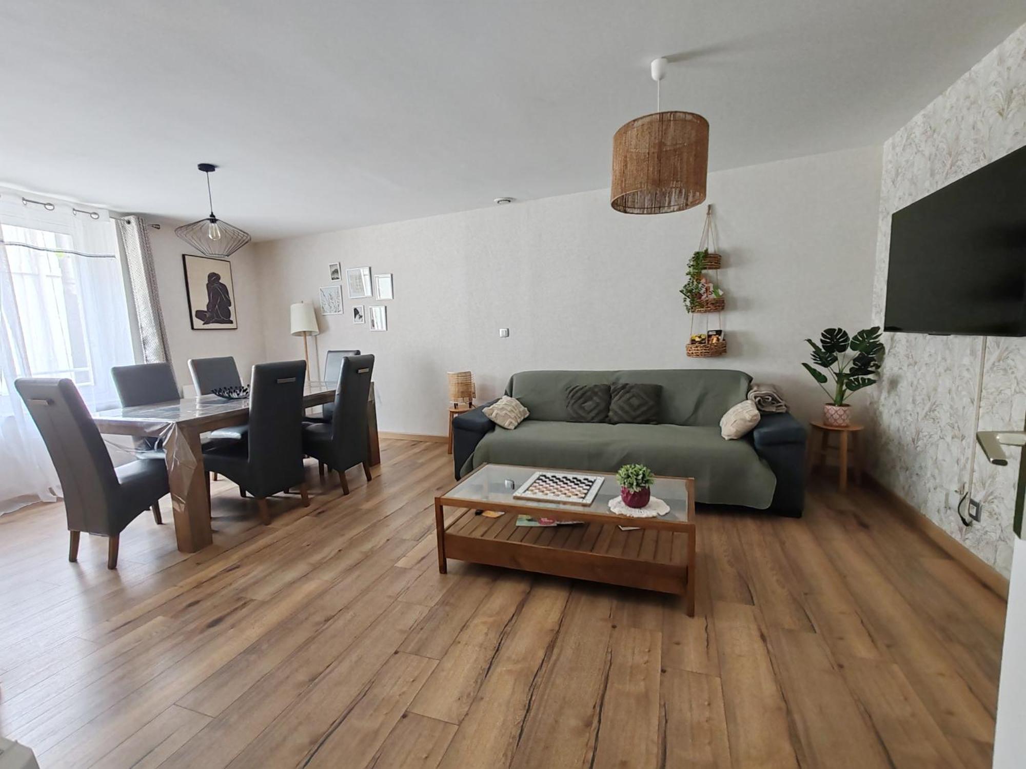 Maisondeville_Le_Cent_Un Angoulême Exteriér fotografie